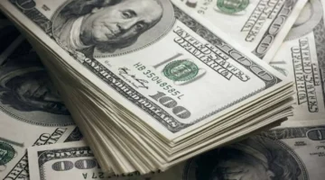 تطورات سعر الدولار مقابل الجنيه المصري في تعاملات 7 مارس 2026